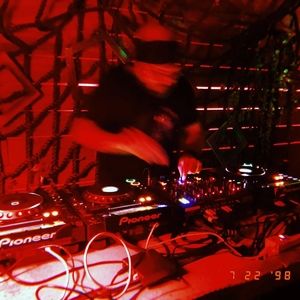 Meet your Posher, Leo